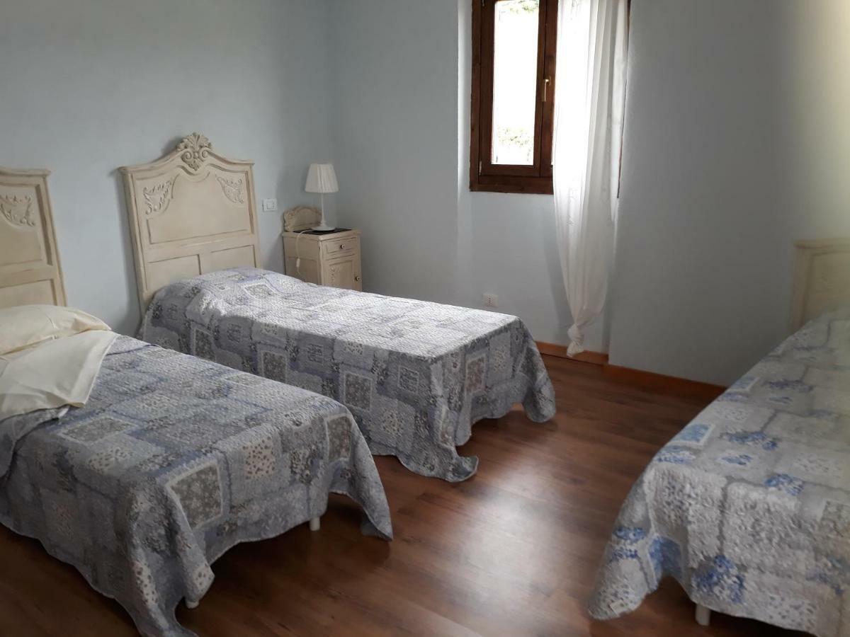 Agriturismo "Veritas" Bed & Wine Casaleggio Boiro Luaran gambar