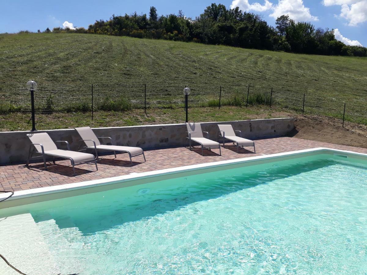 Agriturismo "Veritas" Bed & Wine Casaleggio Boiro Luaran gambar